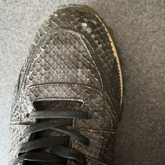 Louis Vuitton snake skin runaway shoe - Picture 7 of 10